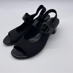 Munro Elegant Black Women's Slingback heels size 7.5 W